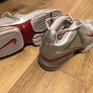 Nike Max Air Silver & Dark Red Size 6Y